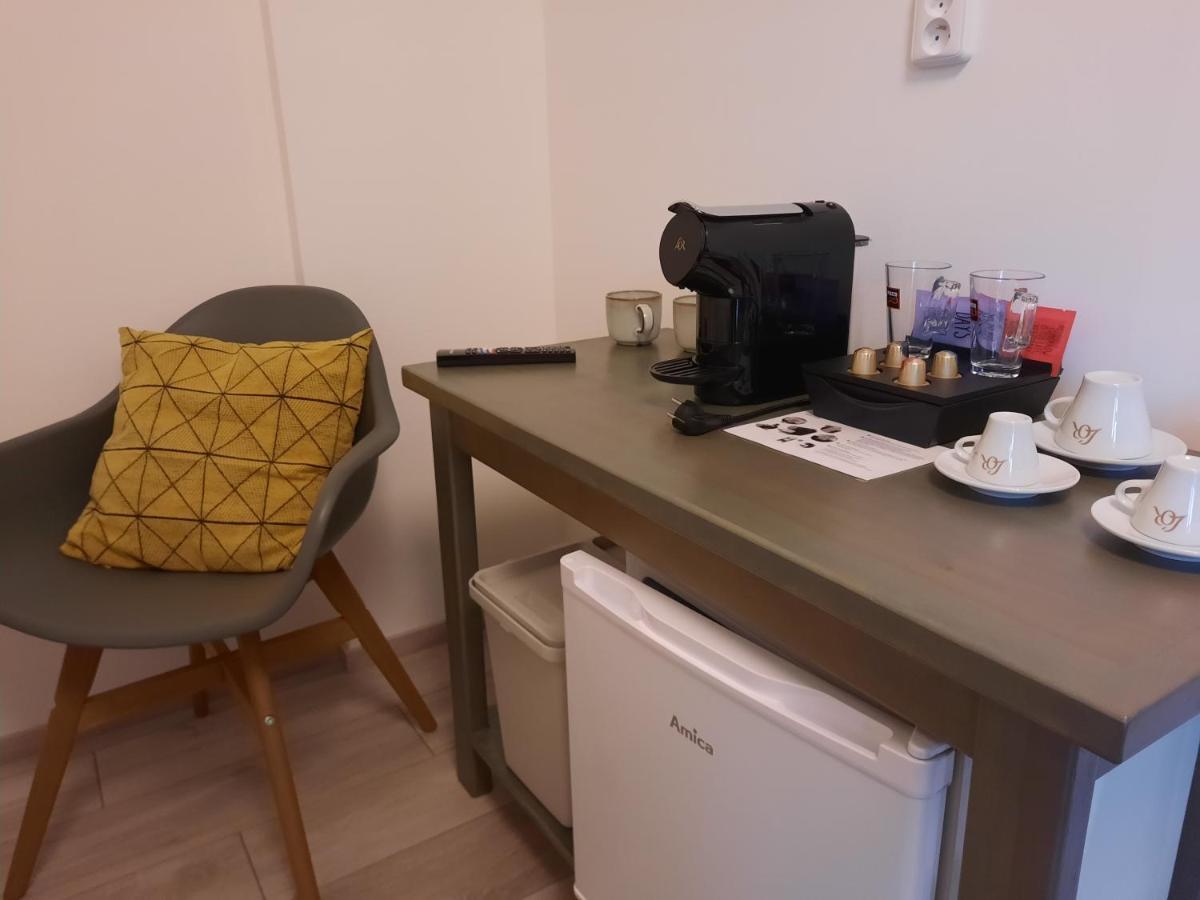 Penzion Zahrada Nad Rekou, Restaurace A Kavarna - Parkovani Gratis Zlatá Koruna المظهر الخارجي الصورة